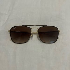 RayBan aviators perfect condition in gold